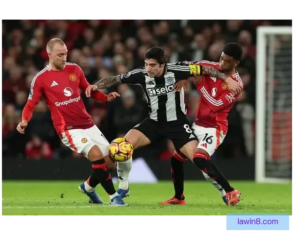 内维尔狠批曼城状态低迷直言球队远未达到争冠水准新赛季表现差距明显